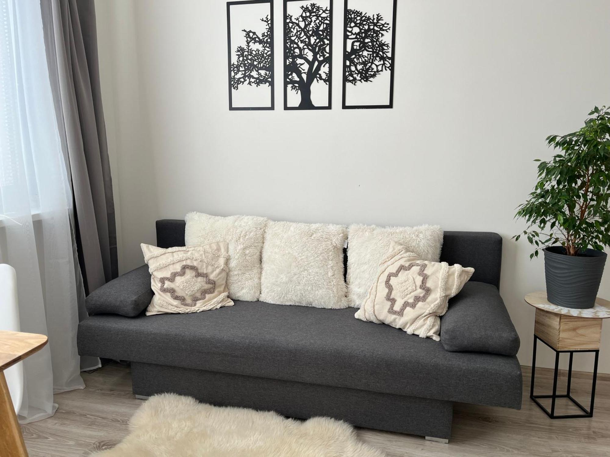 Sunny Minimalistic Flat Near Metro Opatov Apartment - Prague, Prague